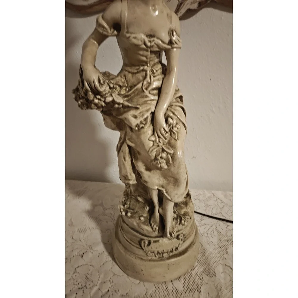 Vintage Early-mid 20th Century Plaster Mold Figural Table Lamp. Needs Re-wired